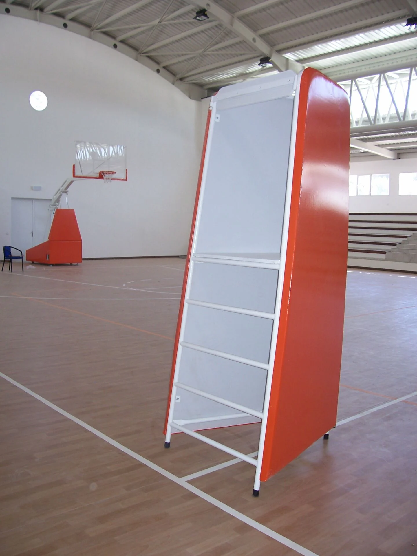 CnP_05082025_211155 Voleybol Hakem Koltuğu KORUYUCULU - Görsel 1